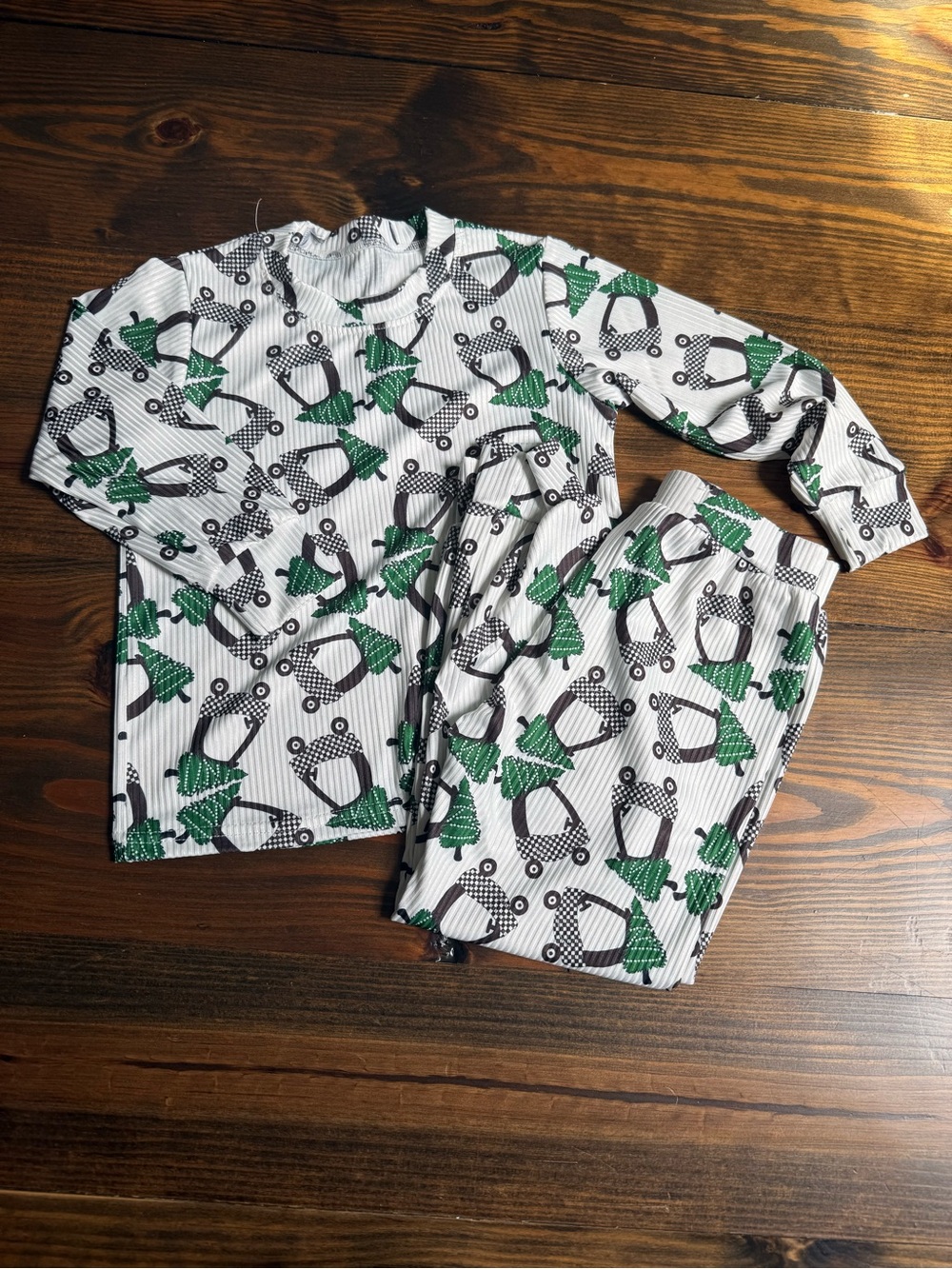 Children's Green Frog Print Pajama Set - Long Sleeve Top & Pants